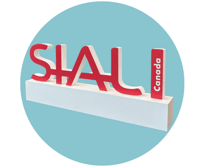 Bewegwijzering voor beurzen met bedrijfslogo ontworpen door GES.